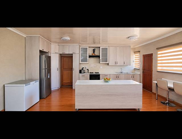 3 BEDROOM TOWNHOUSE FOR SALE IN THREE RIVERS